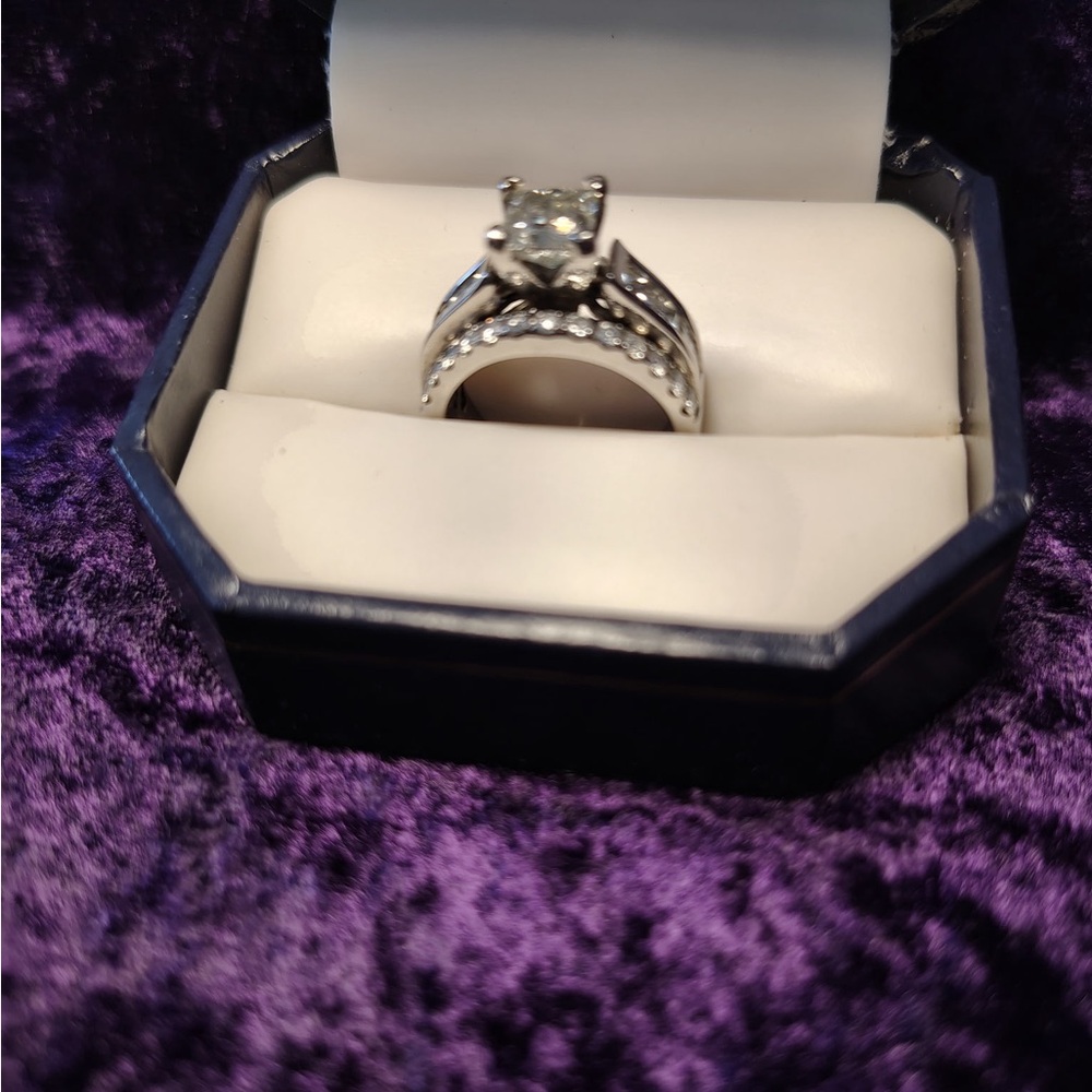 Princess cut natural mined diamond engagement ring - 2.75ctw - Picture 3 of 7